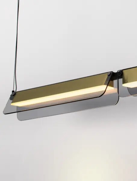 LED stmívatelný černo-zlatý designový lustr Apnea 160