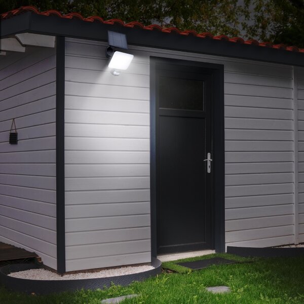 Solight WO785 - LED Solární reflektor se senzorem LED/11W/3,7V 4400mAh IP54