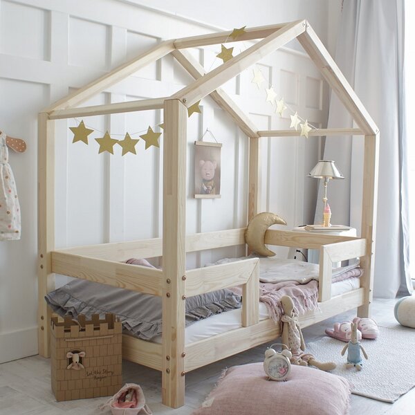 Domečková postel HouseBed s jednoduchou zábranou Velikost spací plochy: 120x60, Barva: přírodní dřevo