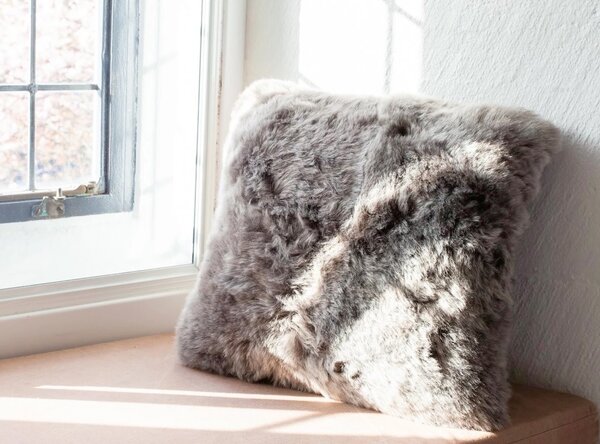 Skinnwille Home Collection Kašmírový polštář Nanny Grey, šedý