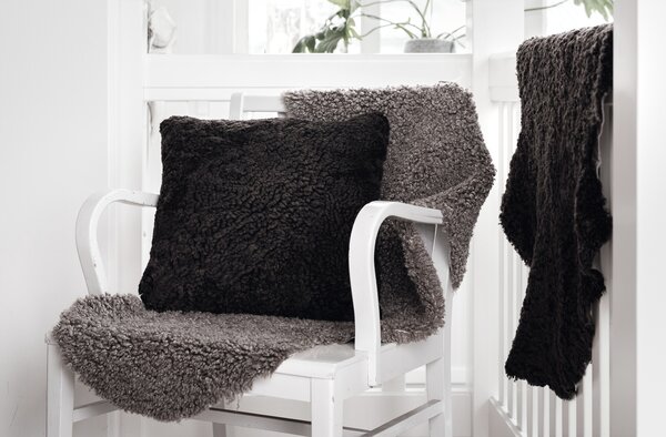 Skinnwille Home Collection Polštář australská kožešina Curly, černá, 45x45 cm
