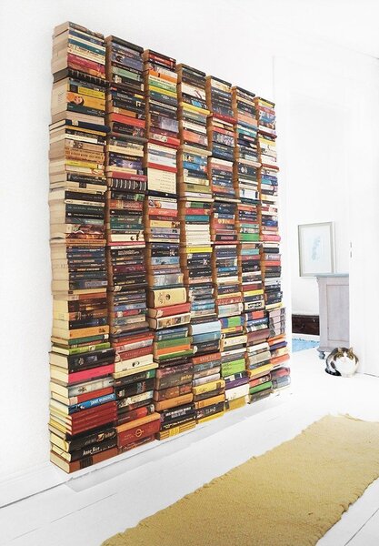 Radius designové knihovny na zeď Booksbaum Magazine Wall Small
