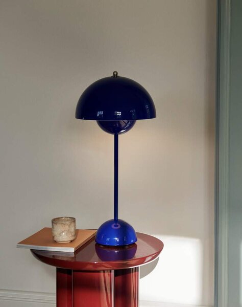 &Tradition Stolní lampa Flowerpot VP3, cobalt blue 133084A178