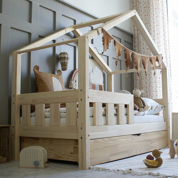 Domečková postel HouseBed Maxi Plus Velikost spací plochy: 120x60, Barva: přírodní dřevo