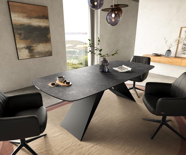 DELIFE Jídelní stůl Edge Boot 180-220×100 cm keramika Laminam® Nero Greco antracitová podnož ve tvaru V plochá ocel černá rozkládací