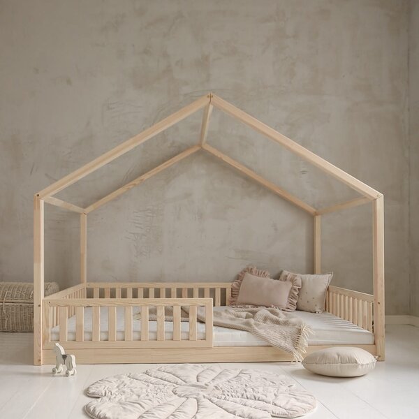 Domečková postel Housebed 200x140 cm - přírodní