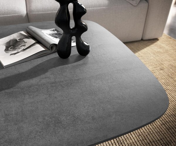 DELIFE Konferenční stolek Edge oválný tvar 90×90 cm keramika beton šedá Borna Titanová barva