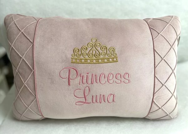 Ozdobný polštářek - princezna se jménem dítěte