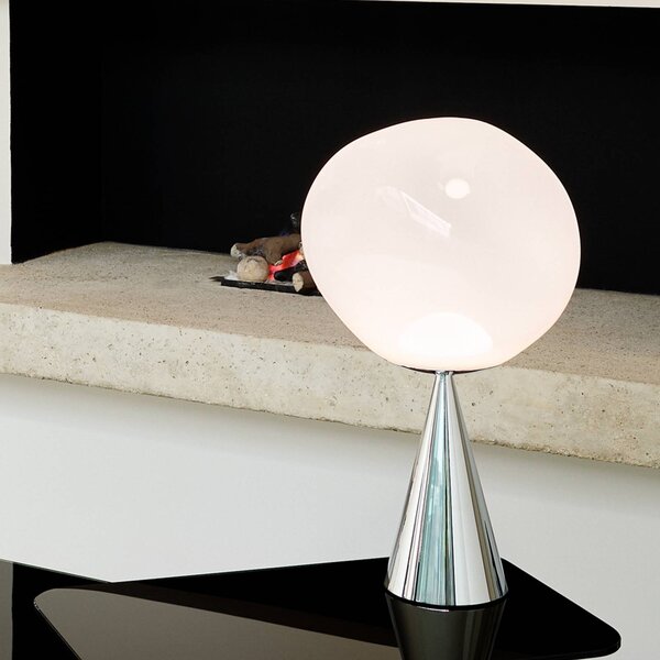Tom Dixon LED stolní lampa Melt Cone Fat, opálová/stříbrná, 47 cm, stmívatelný, Chrom / stříbro, Obývací pokoj / jídelna, kov, Design
