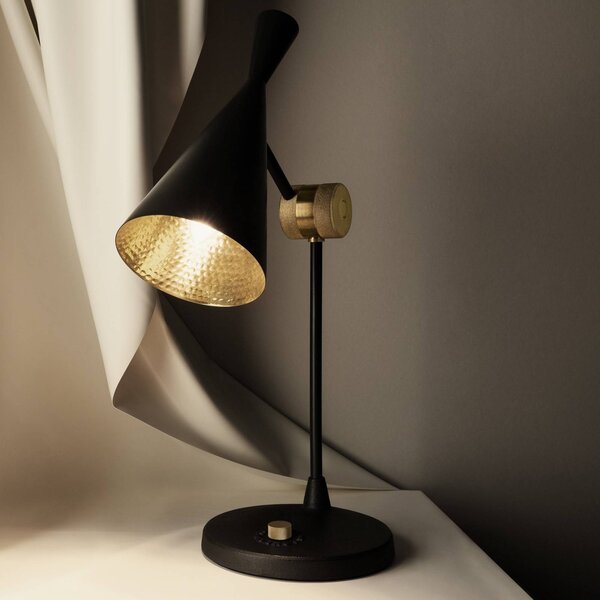Tom Dixon LED stolní lampa Beat, černá, mosaz, výška 53 cm, stmívatelný, Černá, Obývací pokoj / jídelna, Mosaz, Design