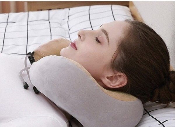 Soulima 19554 Masážní polštář límec na krk SHIATSU šedobéžový