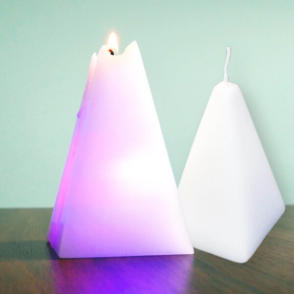 4Leaders LED svíčka měnící barvy čtyřstěnná pyramida 10×4,9×4,9 cm