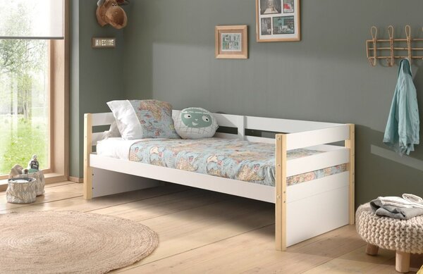 Bílá borovicová postel Vipack Margrit 90 x 200 cm