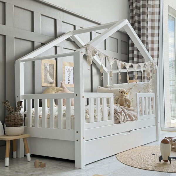 Domečková postel HouseBed Plus 200x140 cm - bílá