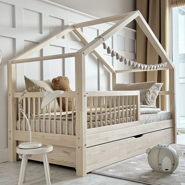 Domečková postel HouseBed alto plus - příčky Velikost spací plochy: 120x60, Barva: přírodní dřevo
