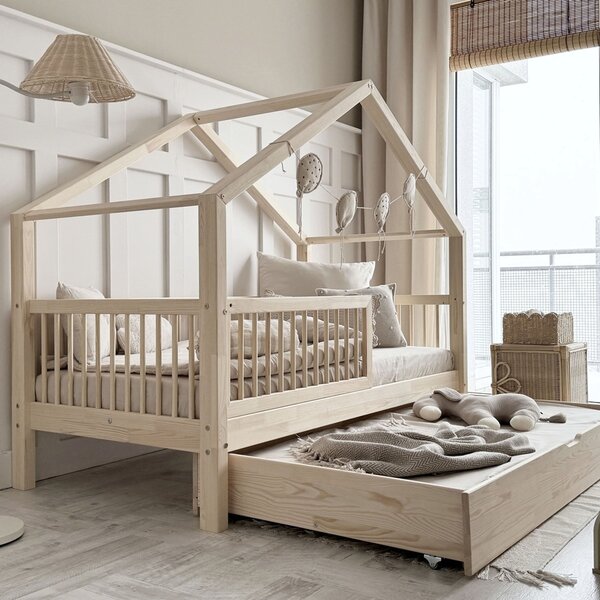 Domečková postel HouseBed alto plus - příčky Velikost spací plochy: 120x60, Barva: přírodní dřevo