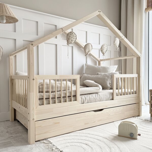 Domečková postel HouseBed alto duo plus - příčky Velikost spací plochy: 120x60, Barva: přírodní dřevo