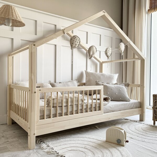 Domečková postel Housebed Alto Velikost spací plochy: 180x90, Barva: bílá/bezbarvý lak