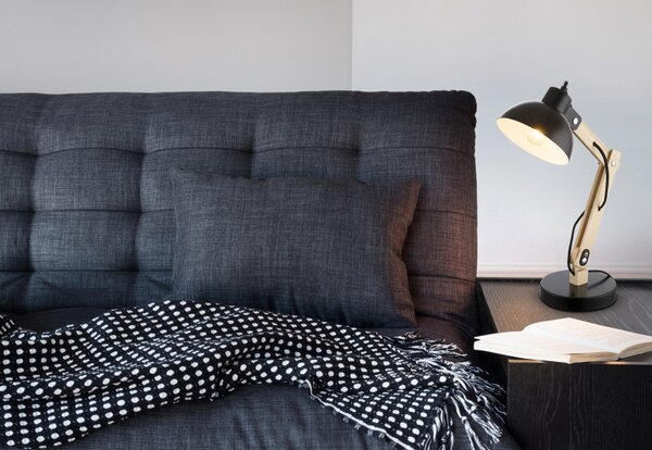Globo 21504 TONGARIRO - Stolní černá lampa se dřevem 1x E27, 42,5cm (Stolní lampička se dřevěnou monturou)