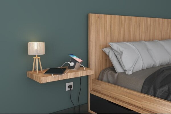 Legrand 049402-Rozboč. zásuvka s vyp. 2Z Typ E +USB-A+USB-C a bezdr. nab. 10W 2m