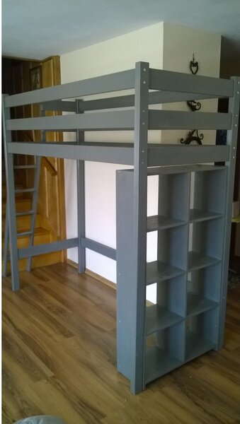 Vyvýšená postel Steffi Velikost spací plochy: 180x90, Barva: přírodní dřevo