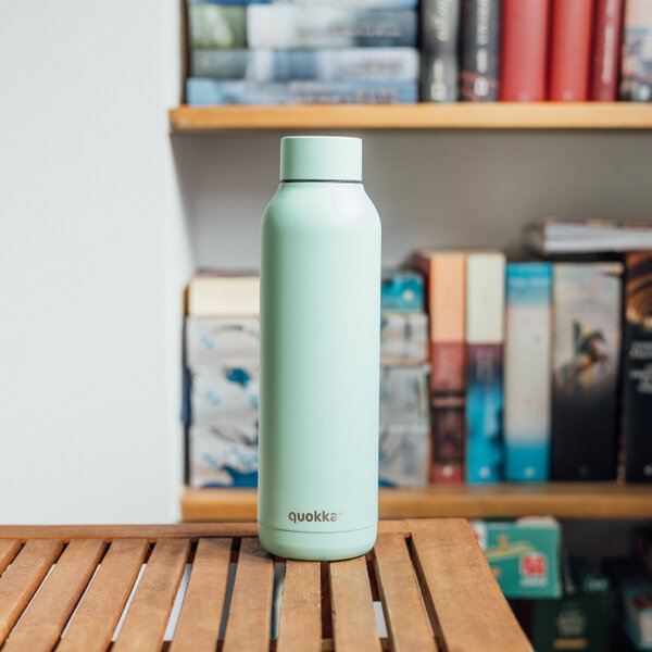 Nerezová termoláhev Solid Powder, 630ml, Quokka, mátová