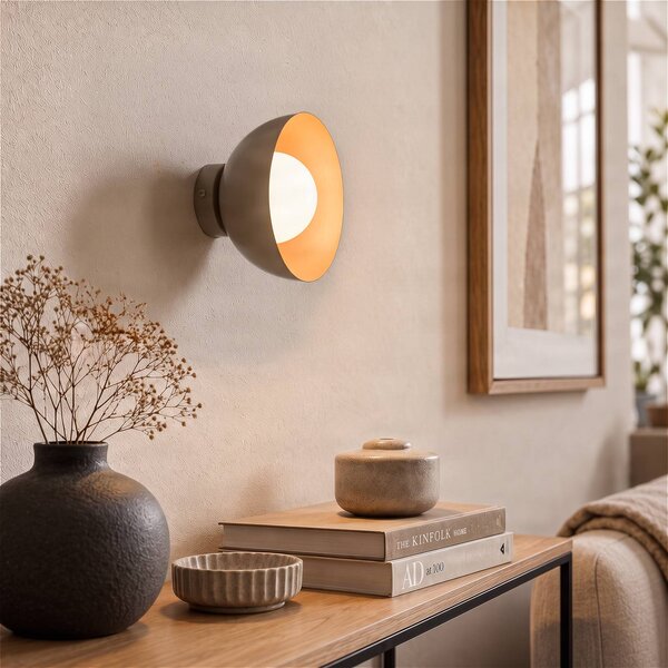 EMIBIG LIGHTING Nástěnné světlo Bibi K1, béžové, ocel/sklo, Ø 18 cm, stmívatelný, Krémová / jantar, Obývací pokoj / jídelna, Sklo, Moderní