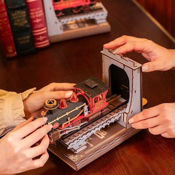 RoboTime - 3D skládačka Zarážka na knihy Historický parní vlak