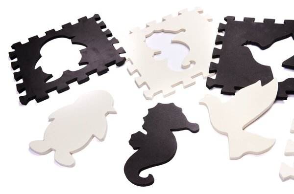 Kontrastní pěnové puzzle s obrázky