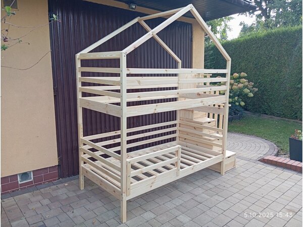 Domečková patrová postel se schody Rumba Barva: bezbarvý lak, Velikost matrace: 200x90 cm, Úložný prostor: bez šuplíku