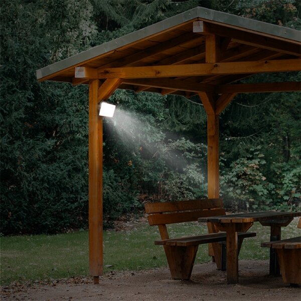 Solight WM-30W-Q - LED Venkovní reflektor LED/30W/230V 4000K IP65