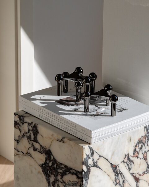 Designový svícen STOFF Nagel Black Chrome