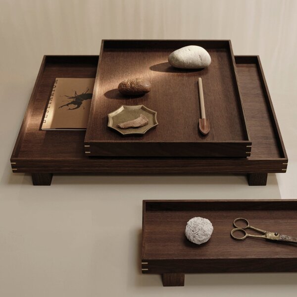FERM LIVING Dřevěný podnos Bon Small, Smoked Oak
