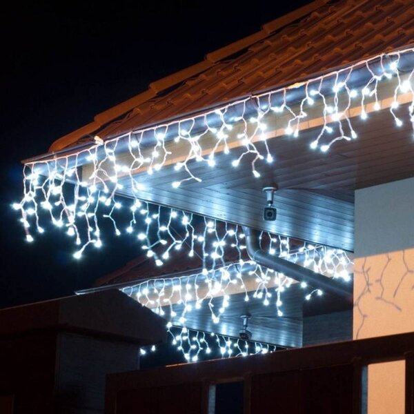 DECOLED Easy Fix venkovní LED rampouchy, světelné, FLASH, 300 × 50 cm, ledově bílá, 114 diod, IP67, bílý kabel, propojitelné