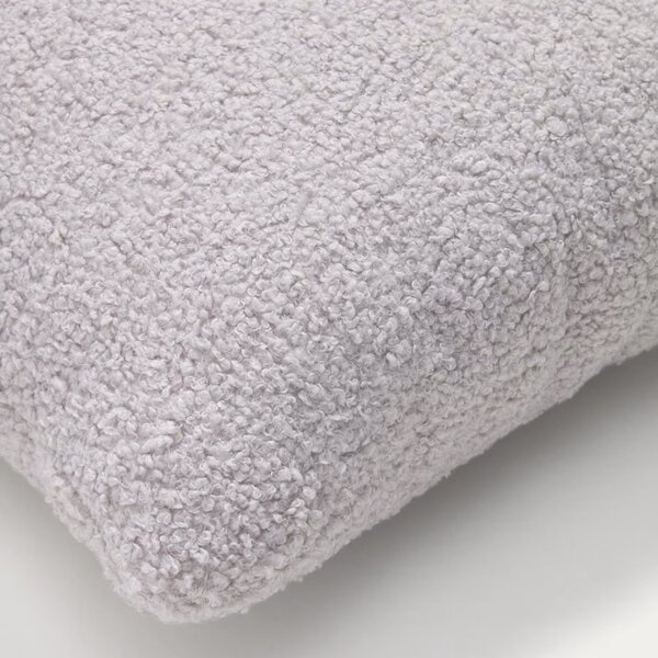 Kave Home Šedý bouclé polštář Martina 52 x 60 cm