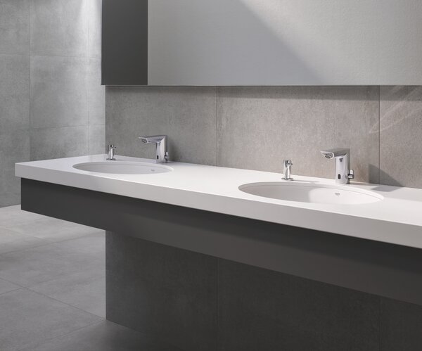 Grohe BauCosmopolitan umyvadlová baterie stojící elektronická chrom 36451000