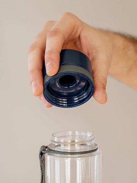 Plastová BPA free lahev z tritanu EQUA Plain Blue 600 ml