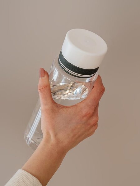 Plastová BPA free lahev z tritanu EQUA Plain White 600 ml