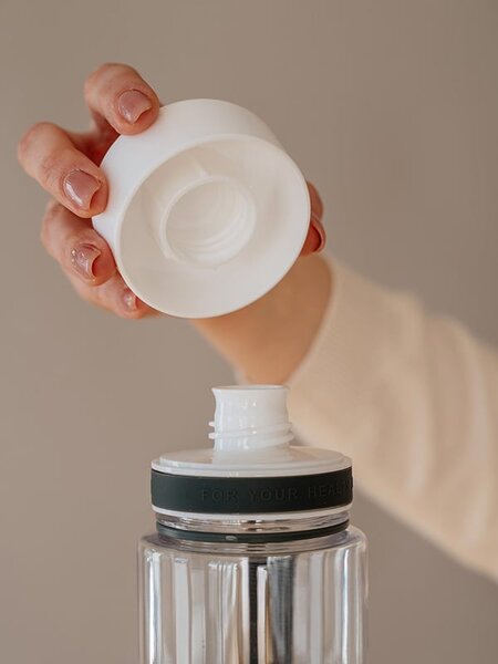Plastová BPA free lahev z tritanu EQUA Plain White 600 ml