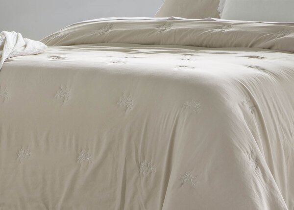 Textil Antilo Vyšívaný přehoz Amalia béžový, sada se 2 povlaky na polštáře 70x50 cm Rozměr: 270x270 cm