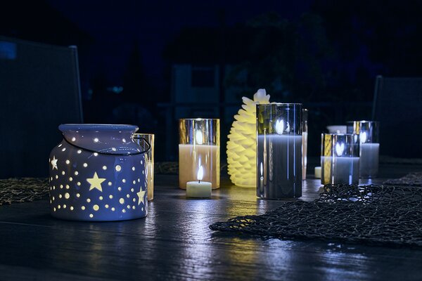 DECOLED LED svíčka z pravého vosku na baterii, šiška, ø 10 × 13 cm, bílá, CR2032