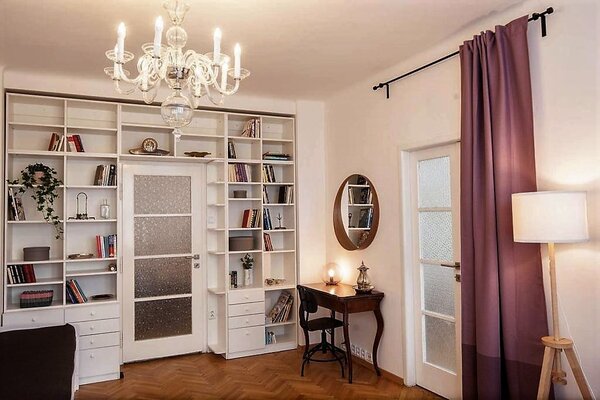 WRANOVSKY Designový skleněný lustr z ručně foukaného skla se 6-ti rameny 513060101