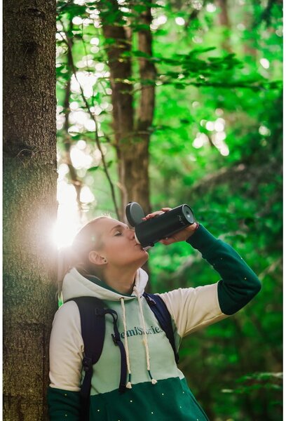 Zelený cestovní termohrnek Vialli Design Fuori, 400 ml