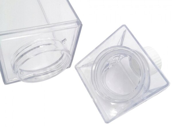 Plastová průhledná láhev ve tvaru kartonového boxu Fresh Milk – 1000 ml