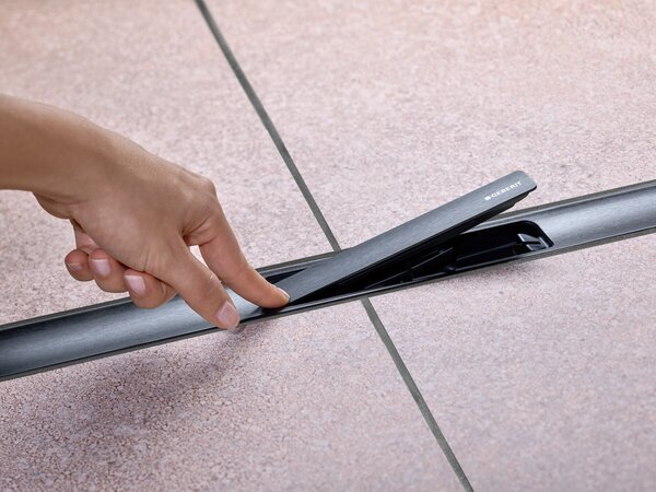 Geberit CleanLine odtokový žlábek 90 cm černá 154.501.TE.1
