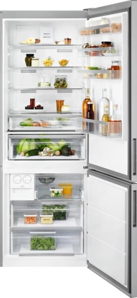 Electrolux Volně stojící chladnička s mrazákem 600 TwinTech No Frost LNT6ME46X3