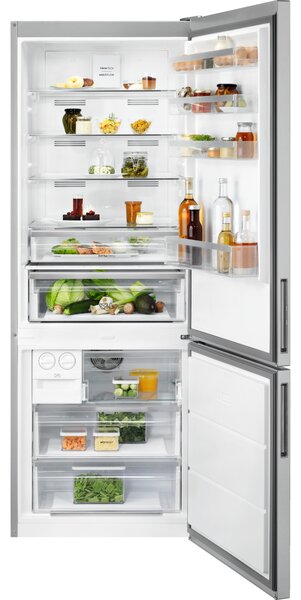 Electrolux Volně stojící chladnička s mrazákem 600 TwinTech No Frost LNT6ME46X3