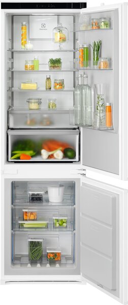Electrolux Vestavná chladnička s mrazákem 700 NoFrost CoolAssist® ENA7CE18S1