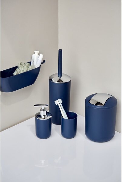 Tmavě modrý WC kartáč Wenko Brasil