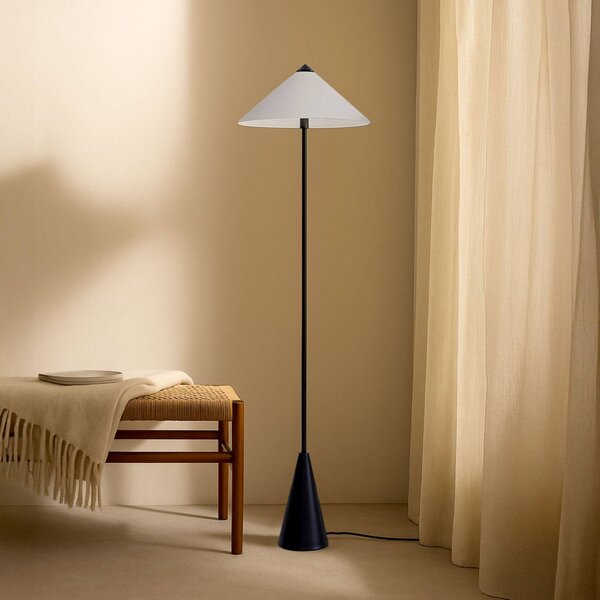 Lindby stojací lampa Norvik, výška 150 cm, černá/šedá, kov, Černá, Obývací pokoj / jídelna, kov, Moderní